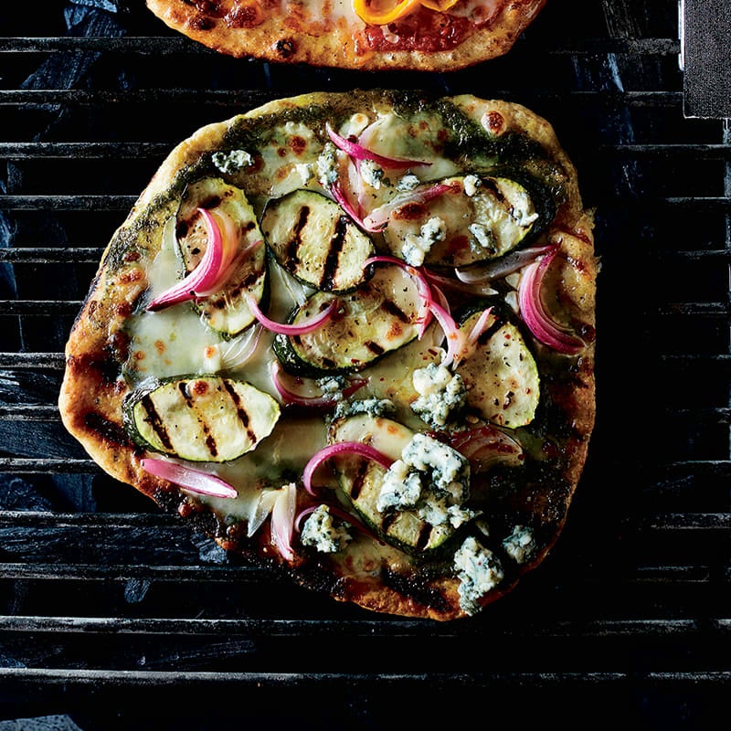 ViktVäktarna - Grillad pizza med grönsaker, pesto och ädelost