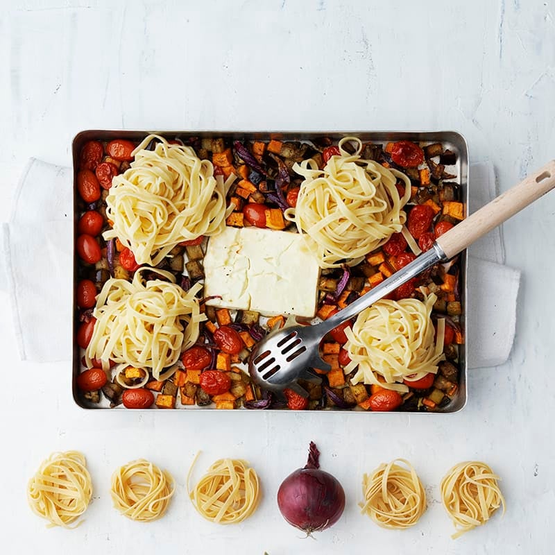 ViktVäktarna - Krämig pasta med ugnsrostad tomat, sötpotatis och fetaost